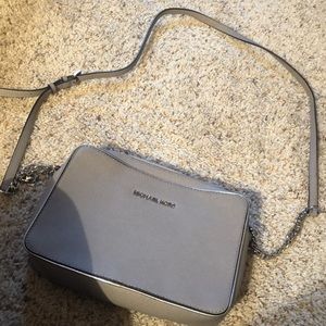 Micheal kors crossbody